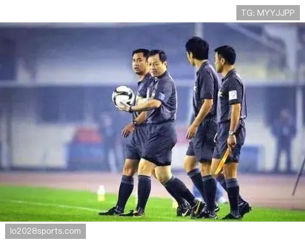 中断规则裁判何时停止与恢复比赛的关键条件