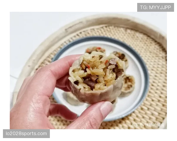 李冰洁训练完吃顿饭花的钱比我一周伙食还多